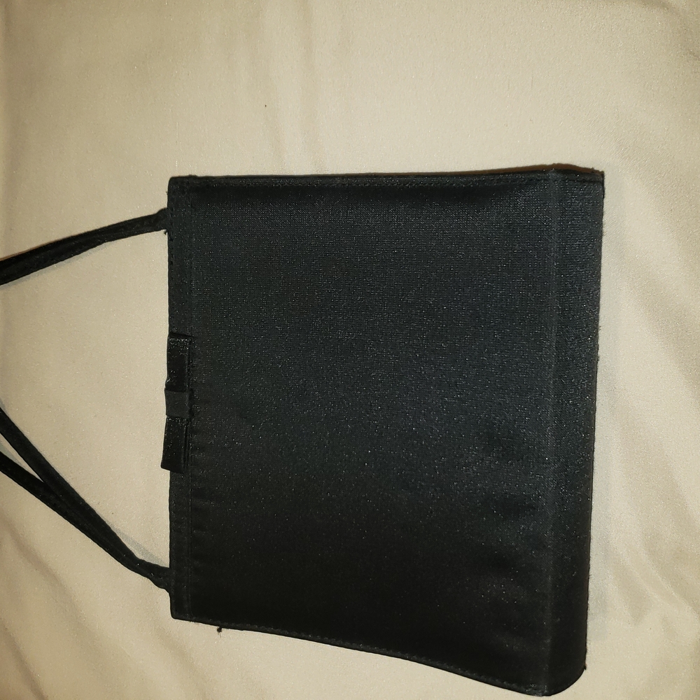 Elegant Black Handbag - Picture 6 of 6